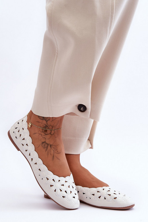 Sapatos brilhantes com aberturas cor branca Visionary