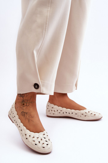 Sapatos brilhantes com aberturas bege Visionary