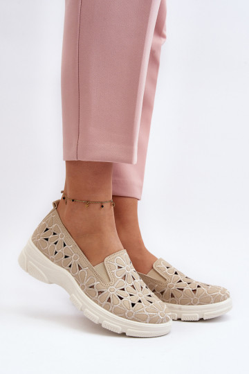 Sapatos femininos com elementos de recortes na cor areia Emilei 2