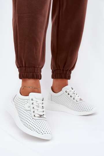 Tênis de couro feminino Vinceza 79532 na cor branca 2