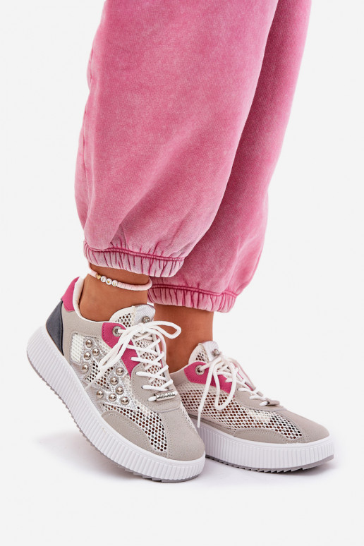 tênis Feminino com malha E pregos cor cinza Ogalda