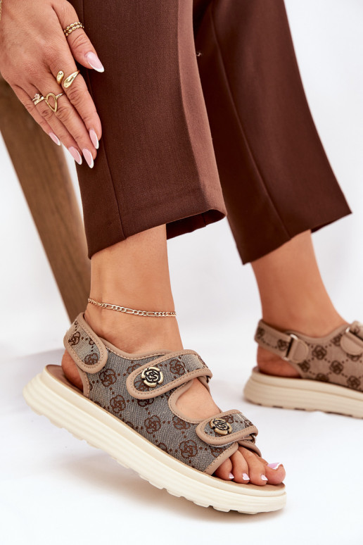 Feminino Estampado  sandálias Ze cor douradami Detalami cor cáqui Pefese Feminino Estampado  sandálias Ze cor douradami Detalami cor cáqui Pefese