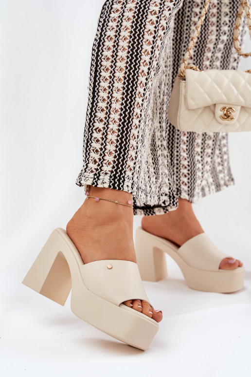 Feminino Chinelos de couro ecológico com salto e plataforma cor de marfim Tamirella