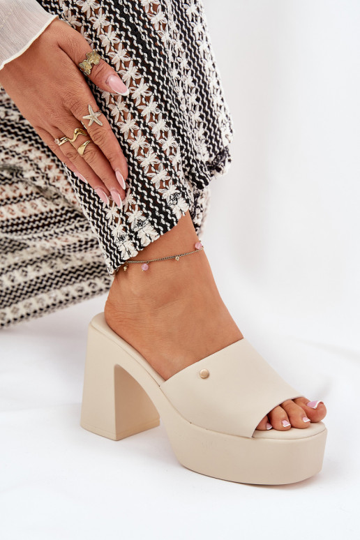 Feminino Chinelos de couro ecológico com salto e plataforma cor de marfim Tamirella