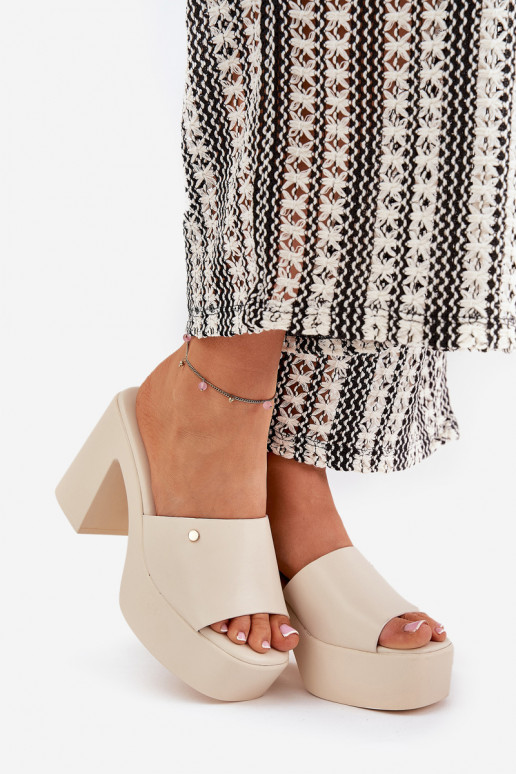 Feminino Chinelos de couro ecológico com salto e plataforma cor de marfim Tamirella