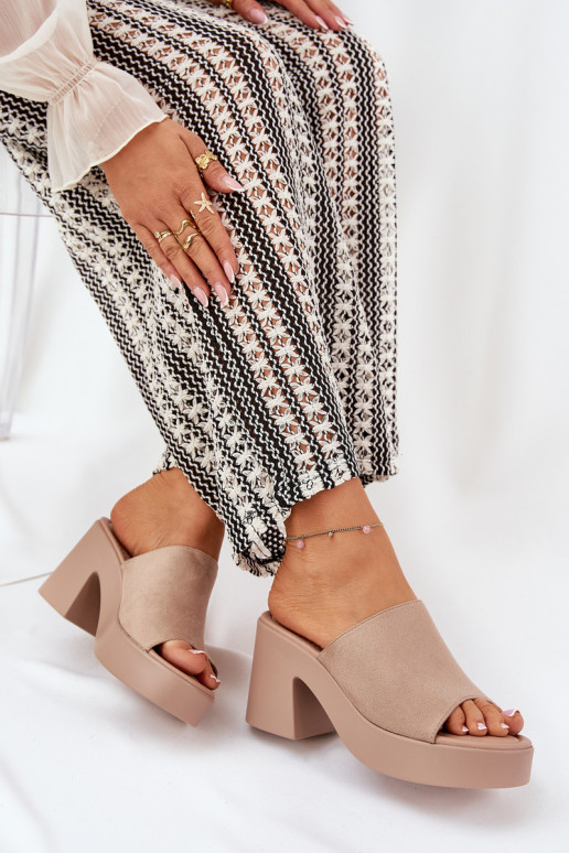 Chinelos femininos com salto e plataforma cor cáqui Omeisa