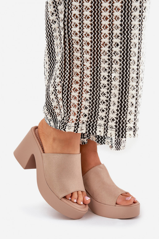 Chinelos femininos com salto e plataforma cor cáqui Omeisa