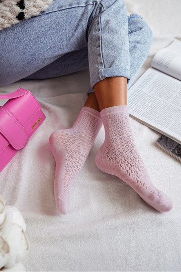 Meias Femininas com Elementos de Renda na Cor Rosa