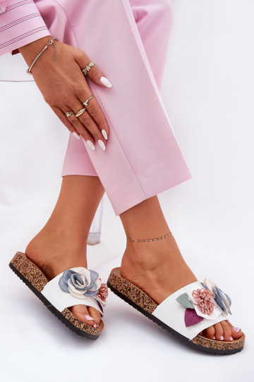 Chinelos femininos Com flores com uma plataforma cor branca Zinrosa