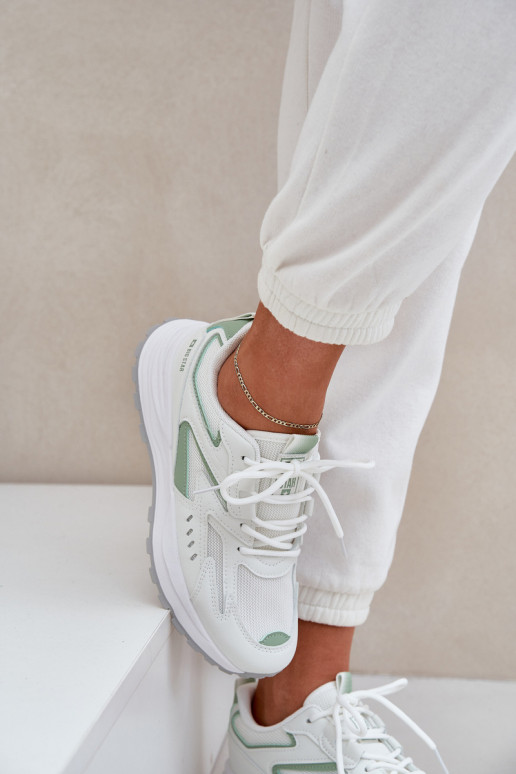 Tênis esportivos modelo feminino Big Star NN274A095 HI-POLY SYSTEM nas cores branca e verde Tênis esportivos modelo feminino Big Star NN274A095 HI-POLY SYSTEM nas cores branca e verde