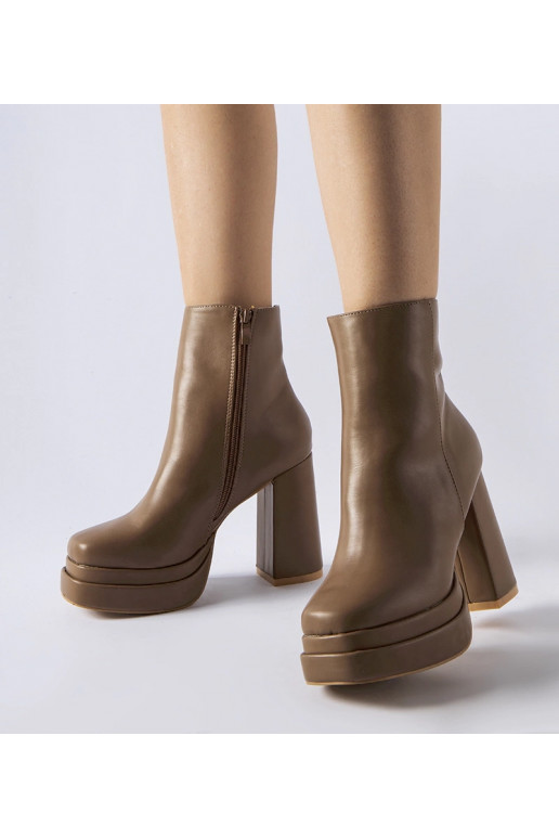 Botins marrons com salto alto Ashwood