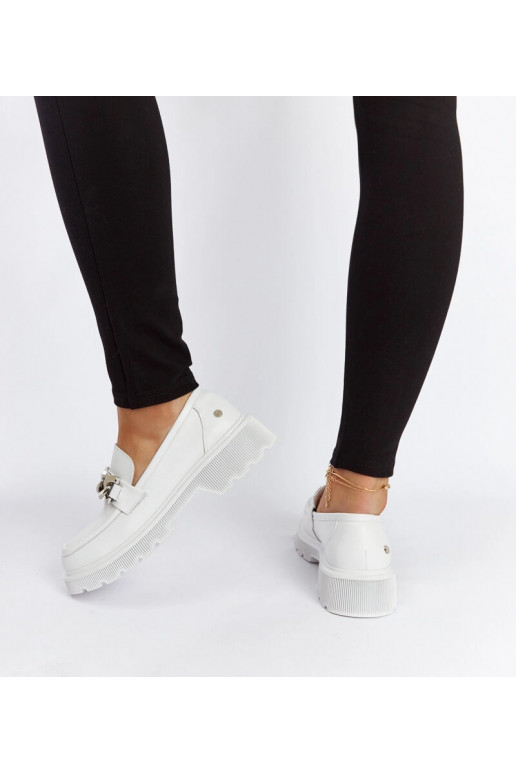 Mocassim de couro branco GOE LL2N4038