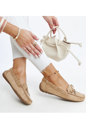 Mocassins marrons com laço... 2